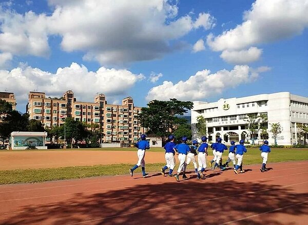 福林國小少棒隊。圖／取自士林樂生活