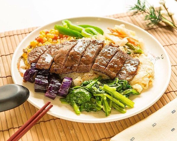 三水江烤肉飯種類多樣。圖／業者提供