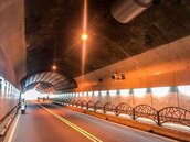 自強隧道至12月8日　進行照明設備換裝作業