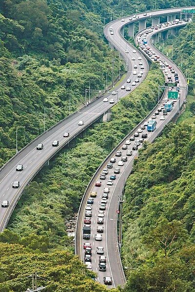 交通部預估,中秋國道車潮恐如過年。圖/聯合報系資料照