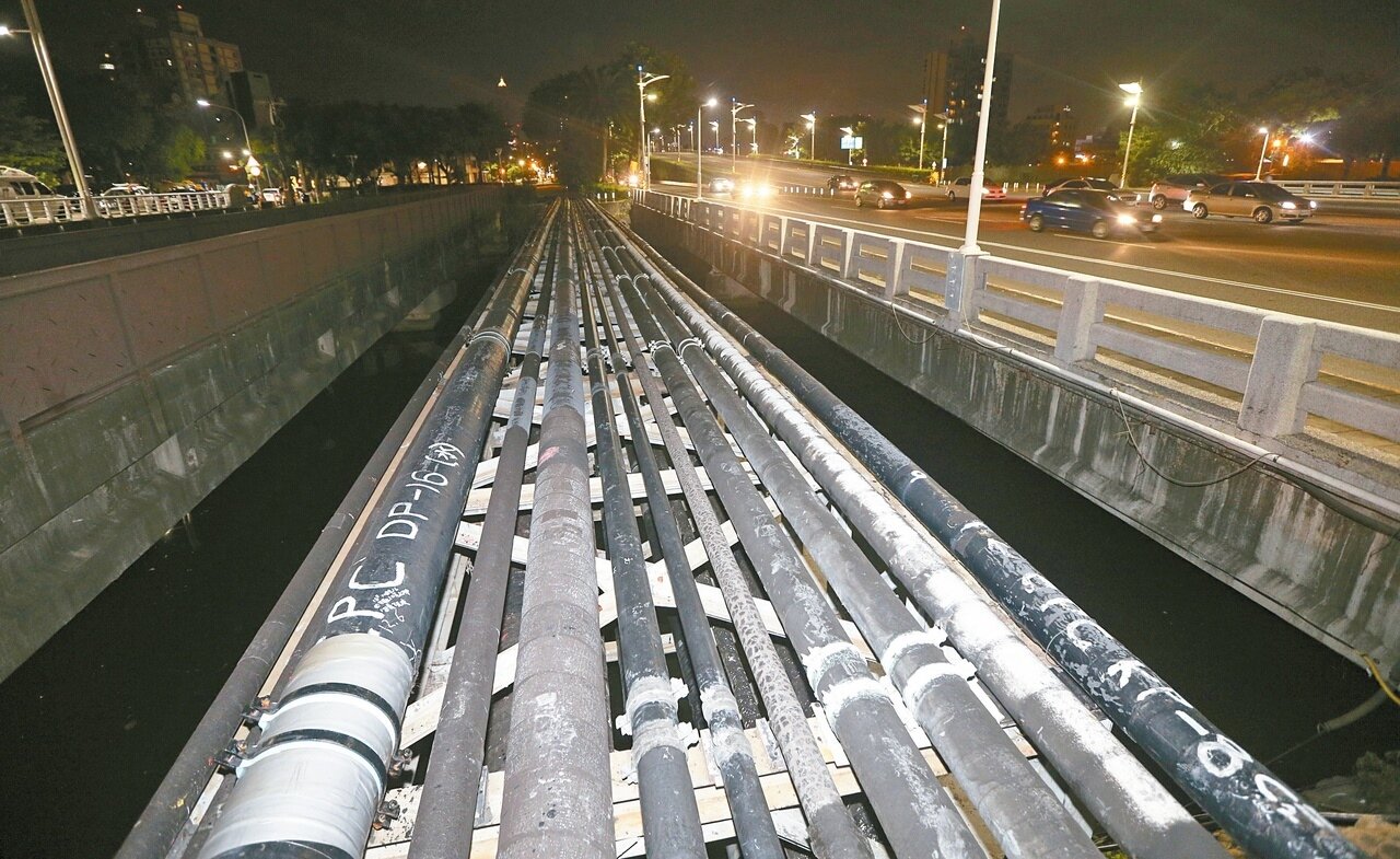 高雄市副市長林欽榮昨公布前鎮乙烯外洩調查報告,3條乙烯管線是安全的。圖/聯合報系資料照片