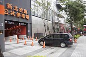 宏匯廣場開幕　車位仍是問題