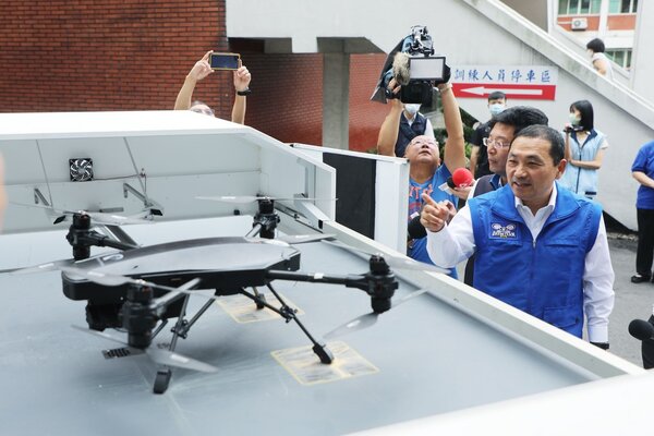 新北市成立全國第一支警用無人機隊。圖／新北市警察局提供