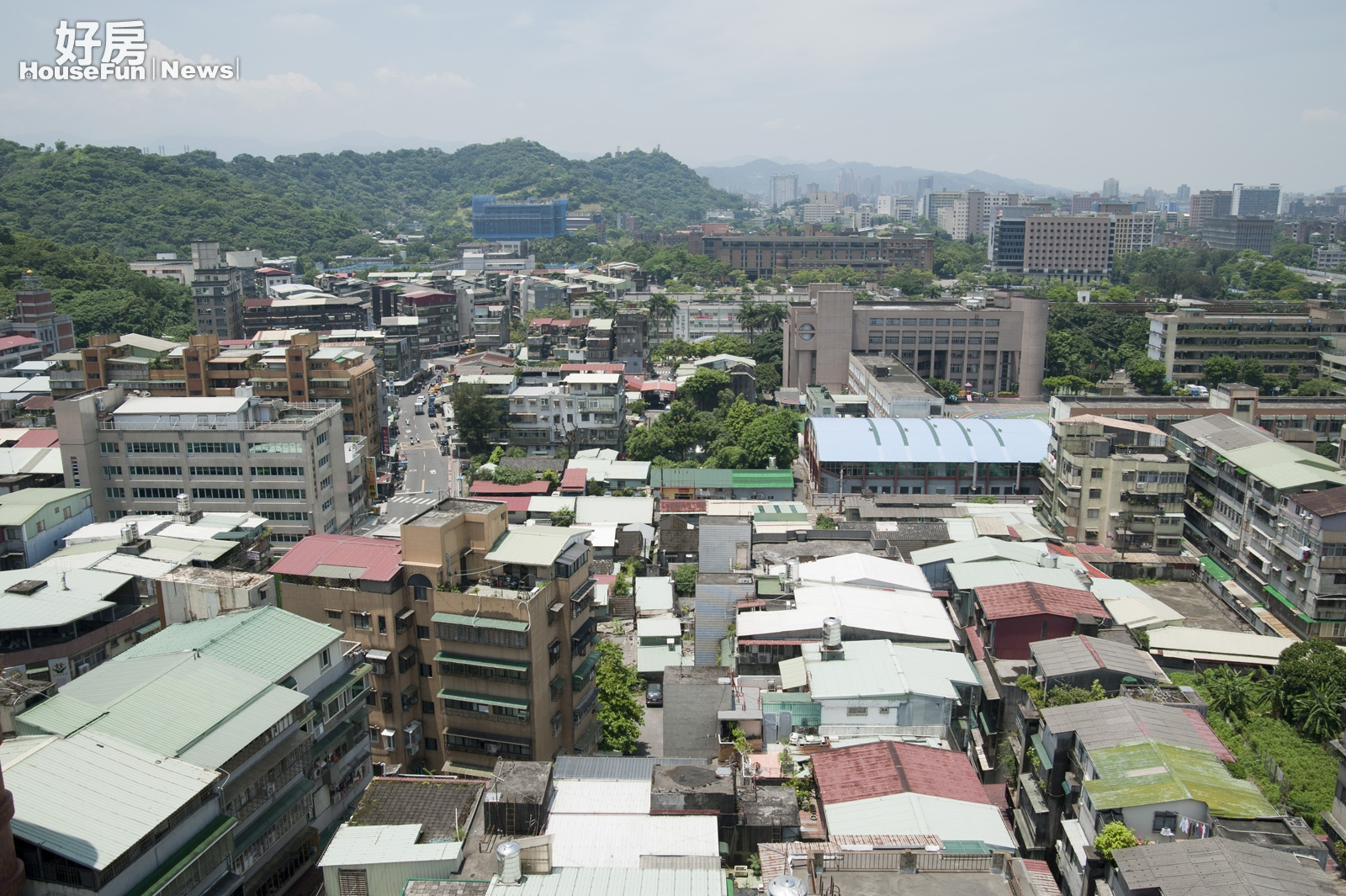 大安區,十二富記者會,景觀,屋頂景觀,屋頂擺設,公設,紀政,空拍圖。(好房news記者 陳韋帆/攝影)