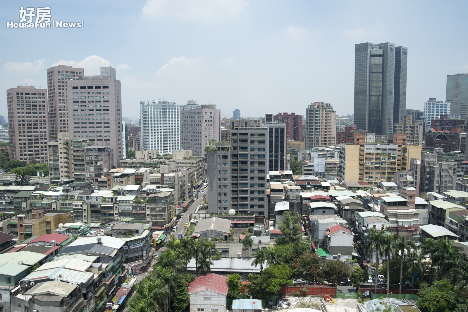 大安區,十二富記者會,景觀,屋頂景觀,屋頂擺設,公設,紀政,空拍圖。(好房news記者 陳韋帆/攝影)