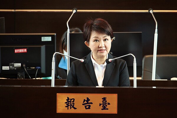 台中市長盧秀燕今進行施政報告,啟動台中市幸福倍增計畫。記者陳秋雲/攝影