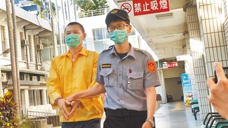 梁男弒母斬首拋下樓,二審無罪釋放責付桃園市衛生局,桃檢緊急攔截以傷人案發監55天,10月13日後燙手山芋仍要回到衛生局,衛生局長王文彥曾在議會打包票:「不會讓他回家!」(本報資料照片)