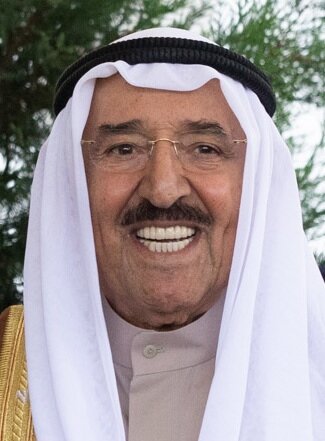 科威特國營電視台30日宣讀元首辦公室聲明表示，元首薩巴赫（Emir Sheikh Sabah al-Ahmad al-Sabah）已經過世，享耆壽91歲。圖／取自維基百科