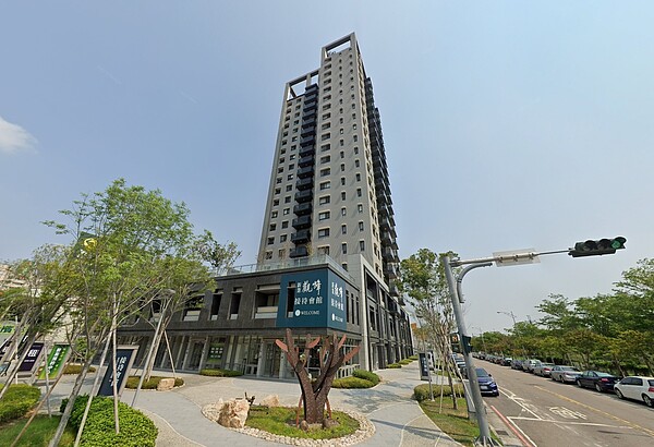 「新業觀峰」社區外觀。圖/翻攝Google maps