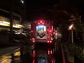 桃少輔院舊宿舍深夜起火　一度全面燃燒幸無傷亡