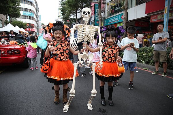 2020新北「府中搞什麼鬼」月中開跑。圖/新北市經發局提供