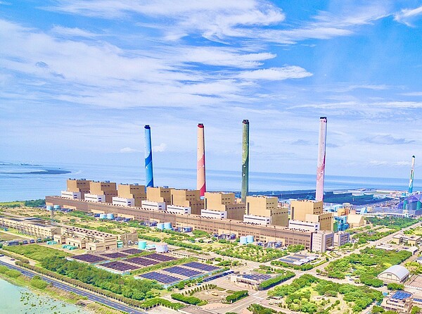 台電已提前在9月底執行台中電廠「擴大自主減煤方案」,為改善空品貢獻心力。圖/台電提供