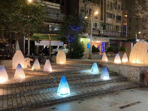 裝置藝術《島嶼》。圖/取自東海藝術街商圈Art Street臉書