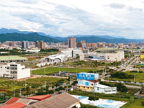 台中北屯區人口28萬多人居全市行政區之冠，11期重劃新增不少移居市民，14期重劃區和機場捷運特區也在開發中。記者宋健生／攝影 