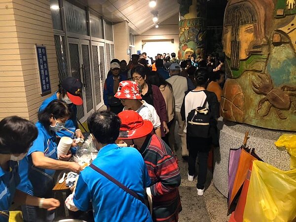 大直內科樂生活 節慶樂 麗山里 中秋聯歡晚會 摸彩 樂團