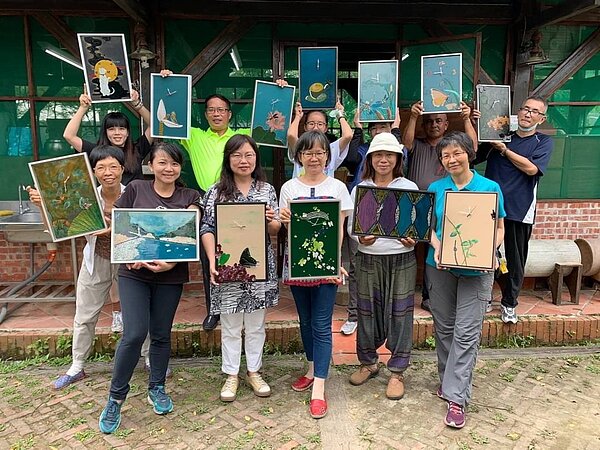 南投縣埔里鎮蝴蝶生態和天然漆產業曾輝煌又沒落,地方近年連結兩者發展漆藝。 圖/新故鄉文教基金會提供