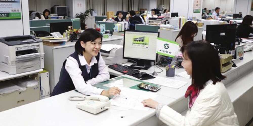 銀行資金過多,競相角逐風險相對較低的房貸授信,讓九成房貸重現江湖。圖/中時資料照片