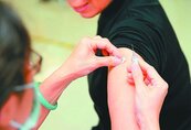 公費流感疫苗今起施打　長者宜順便接種肺炎鏈球菌疫苗