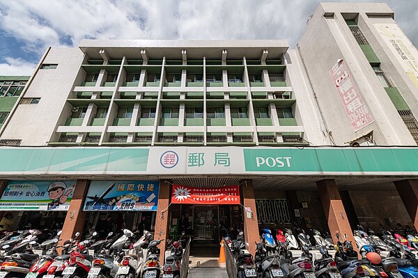 中壢郵局舊址未來將改建為地下4層、地上9層的商辦大樓。圖/桃園市政府提供