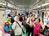 中捷綠線市府站開放5小時　吸引1.6萬人搶先看