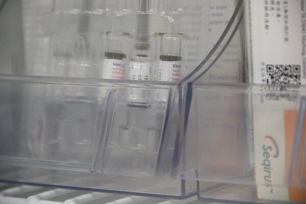 輔大醫院宣布，獲得第二波公費疫苗配給，12日將重新開放施打。圖／輔大醫院提供