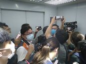 電梯突然下墜！訪蘇貞昌行程　20多名記者受困10分鐘