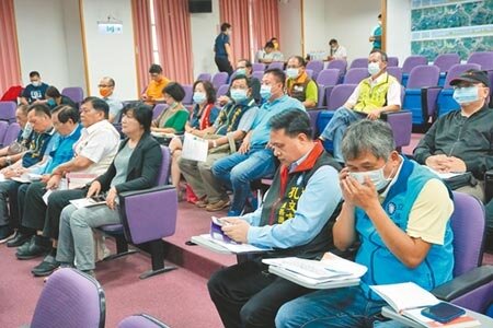 公路總局推動中橫(台8線)谷關至德基段復建可行性研究,13日在和平區公所舉辦地方說明會。(王文吉攝)