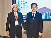 台灣併購量下滑　兩大困境待解