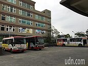 桃園客運超時、違反7休1累犯　桃市勞檢累計罰400萬元