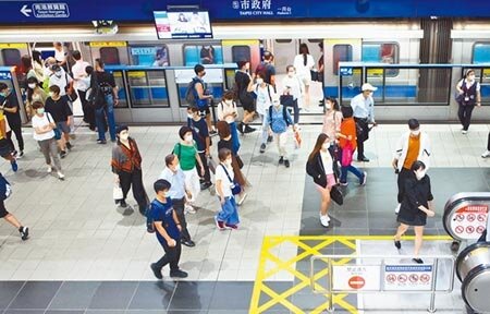 
台北捷運常客優惠有半年領取期限，今年1至3月電子票證有高達20萬5807張、1166萬元逾期未領。（張立勳攝）
 