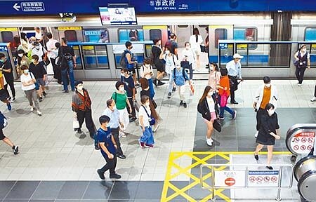 
台北捷運常客優惠有半年領取期限，今年1至3月電子票證有高達20萬5807張、1166萬元逾期未領。（張立勳攝）
 