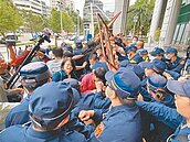 南鐵拆遷案　南北爆激烈衝突