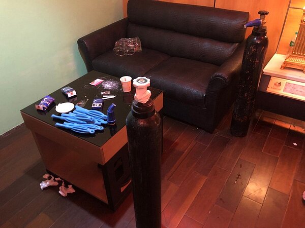 桃園警方不時查獲民眾吸食笑氣，桃園市政府衛生局研擬相關自治條例規範。圖／桃園市衛生局提供