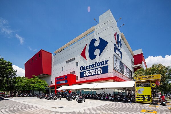 楠梓家樂福商圈實景。