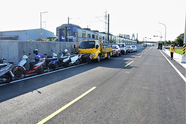 彰化永靖車站聯外道路18日正式通車。圖/彰化縣工務處提供