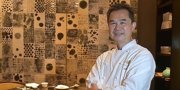 台北文華東方酒店米其林一星餐廳「雅閣」主廚謝文,將任職到11月底,並轉換跑道出任位在台北101大樓85樓、預計2021年開幕的「捌伍添第」餐廳主廚。圖/姚舜