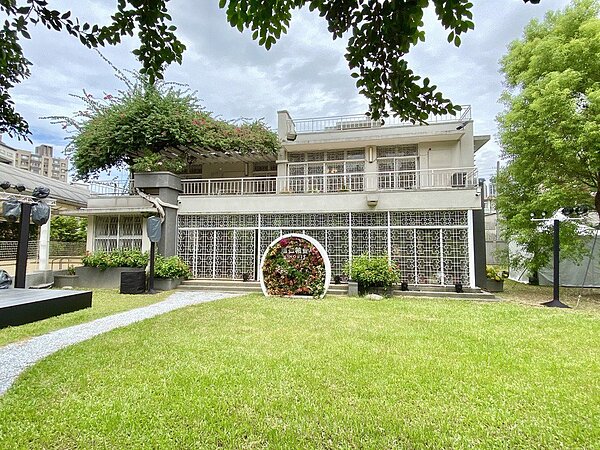 「理仁柏舍」地段亮眼，基地前身為知名企業達新工業創辦人之一胡春達的起家厝，民國58年落成的老宅，至今仍保有當年風華。記者宋健生／攝影
