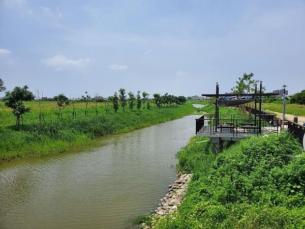 台南市「鹽水月津港水環境改善計畫」獲得本屆河川類唯一金蘋果獎。圖/台南市政府提供