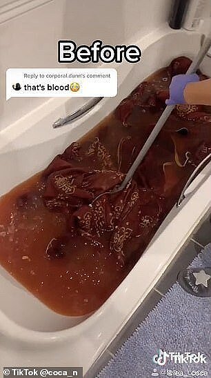 女大生將沙發套放入水中,瞬間染成骯髒的紅色。圖/翻攝自抖音