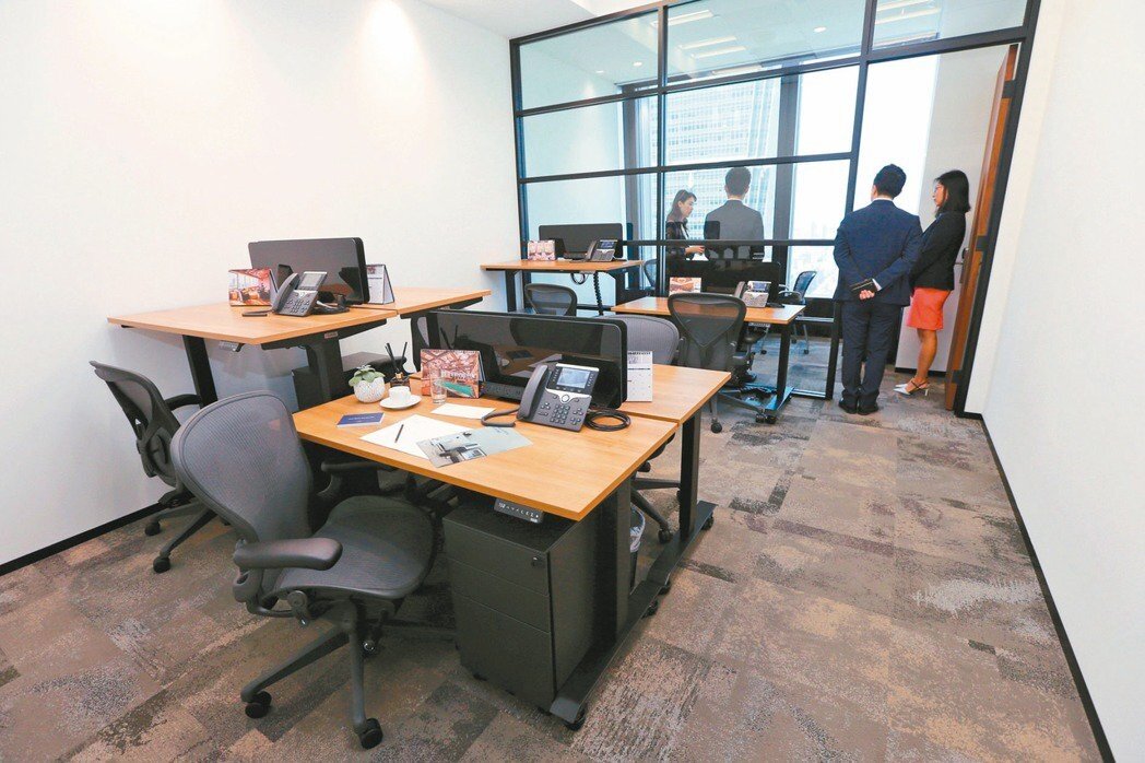德事商務中心設在南山廣場的共享辦公室。 圖/聯合報系資料庫