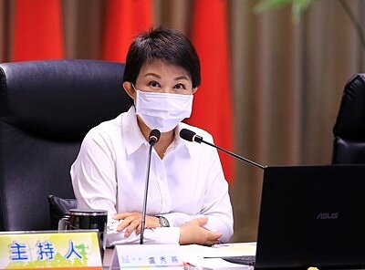 台中市長盧秀燕表示,台中捷運綠線即將通車,沿線站點的周邊交通配套措施也隨之調整。圖/台中市政府提供