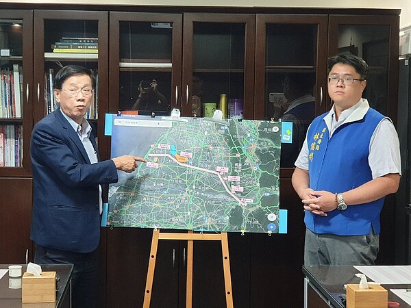 南投縣政府提出「國道三號南雲交流道至台61線西濱公路」新建快速道路構想。記者賴香珊／攝影