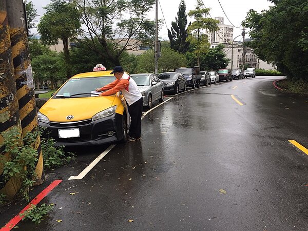 汐止、淡水部分巷弄公有停車位11月起收費管理。圖/新北市政府提供
