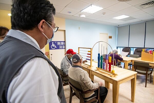 桃園市立圖書館新大竹分館啟用,複合式設計滿足不同年齡需求。圖/桃園市政府新聞處提供