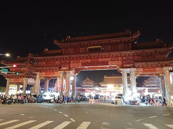 台南土城聖母廟夜市驚傳熄燈。圖/翻攝自「我住台南安南區」臉書