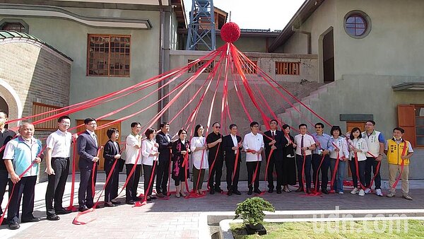 花費3年、斥資1億元整修的高雄歷史建築「逍遙園」重新開園,日治1940年11月1日建成的「逍遙園」,是日本真宗西本願寺第22代法主大谷光瑞在台灣的別邸。記者徐如宜/攝影