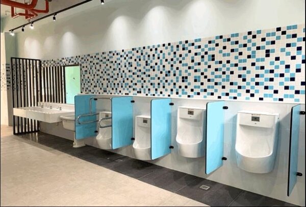 校園廁所改造。圖／台南市政府