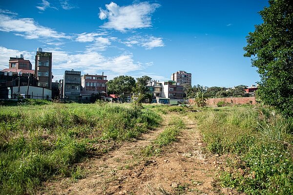 桃園區樹林四街道路新闢工程起點以桃園區昆明路125號旁,向東北方延伸至延平路62號。圖/桃園市政府提供