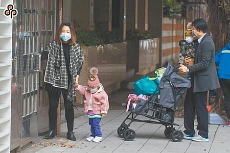 台北市議員游淑慧去年5月提案在托嬰中心加裝「雲端視訊系統」,讓家長可隨時關心小孩狀況,結果市府至今毫無動作。(本報資料照片)