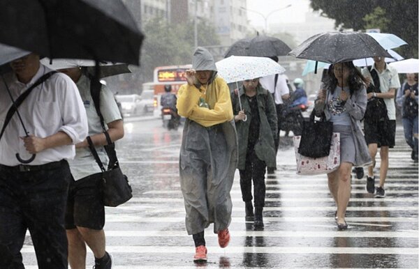 今天的北部、東半部仍受到東北風影響。聯合報系資料照